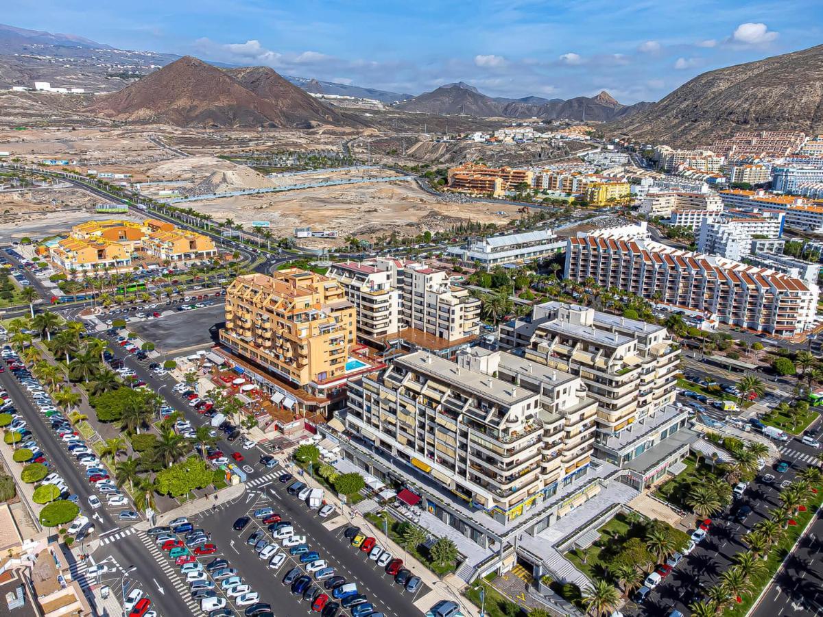 Los Cristianos - Views And Spacious Valdes Center 1 - As De Casas Buitenkant foto